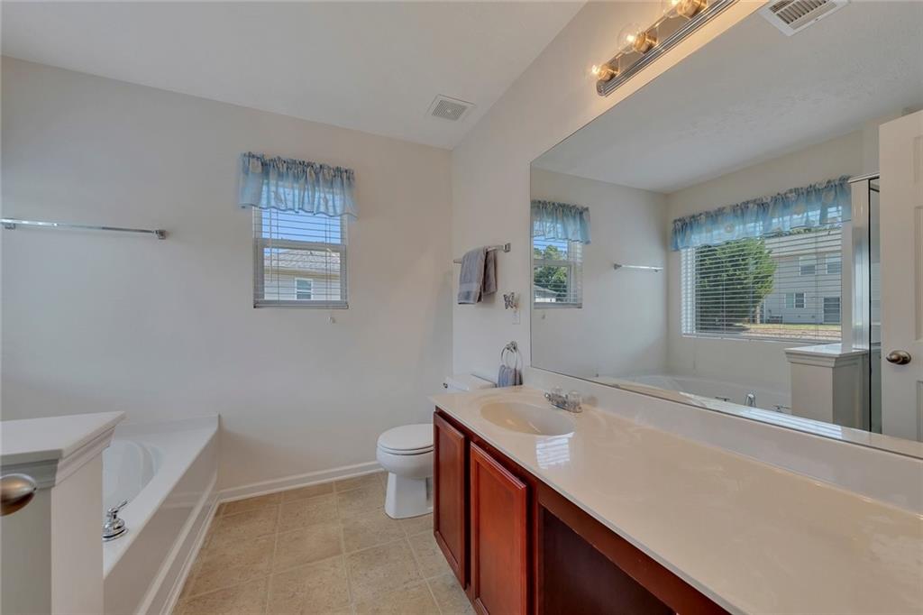 313 Oak Leaf Place Property Photo 23