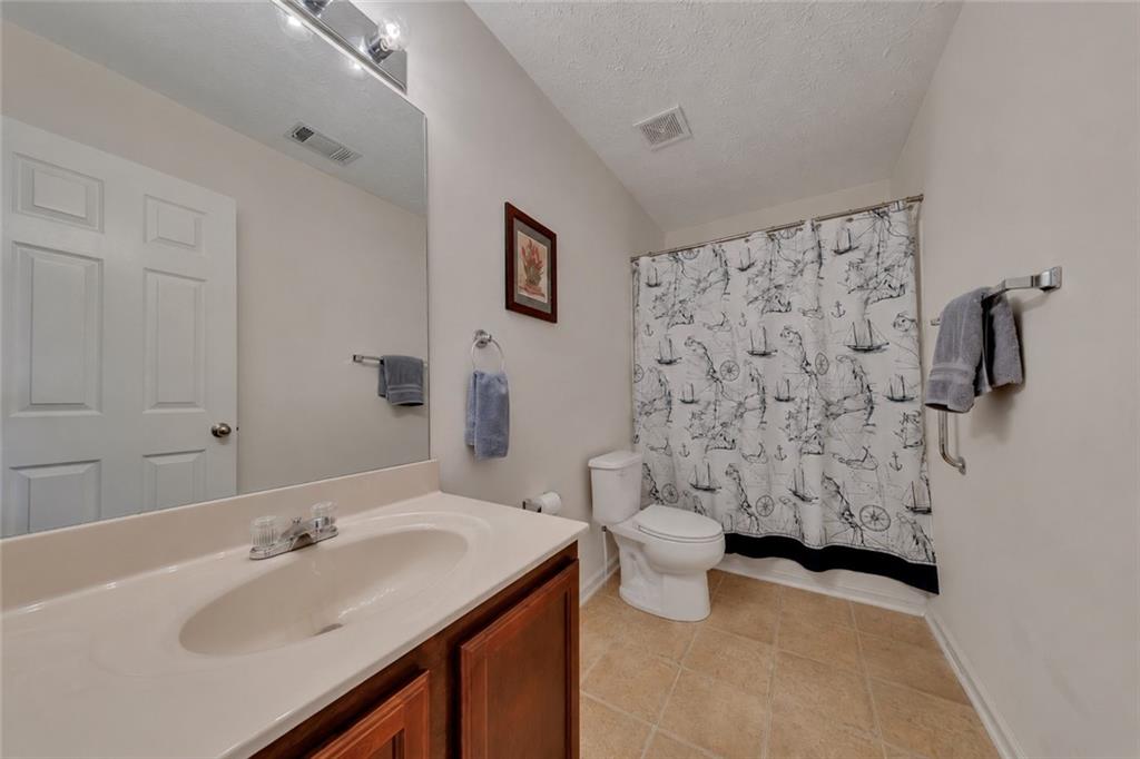 313 Oak Leaf Place Property Photo 26