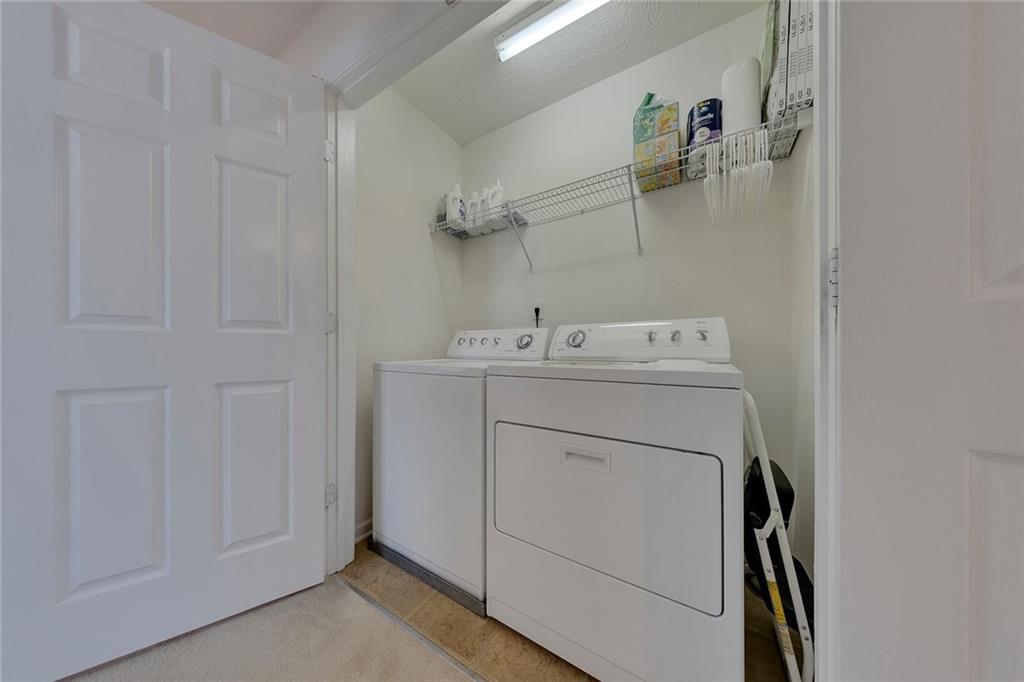 313 Oak Leaf Place Property Photo 28