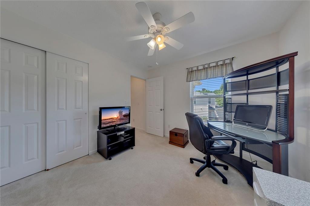 313 Oak Leaf Place Property Photo 28
