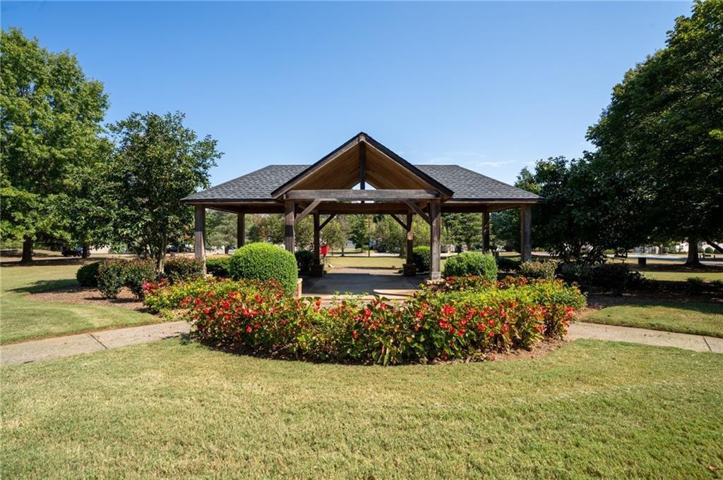 313 Oak Leaf Place Property Photo 34