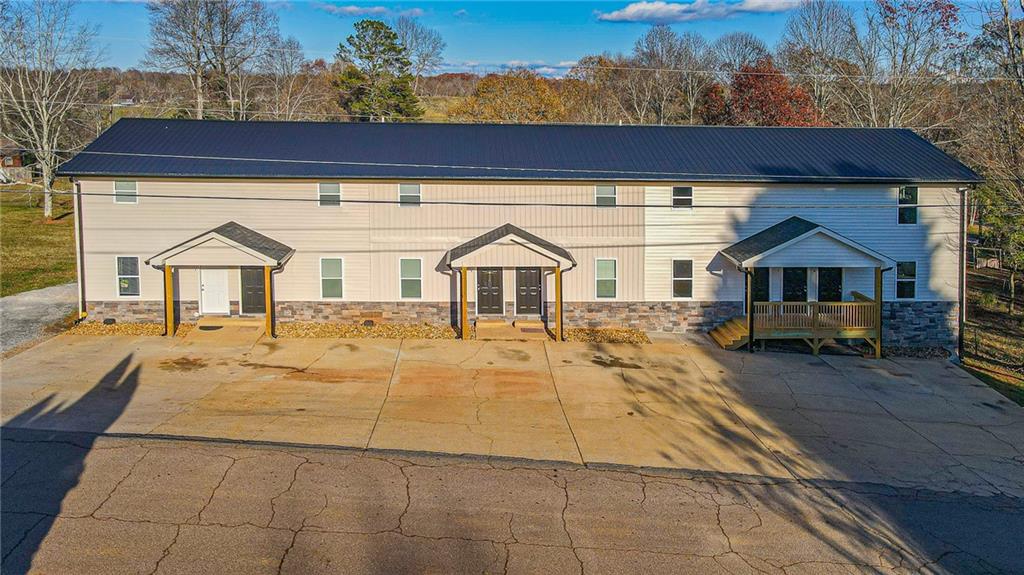 450 Camp Creek Circle Property Photo 1