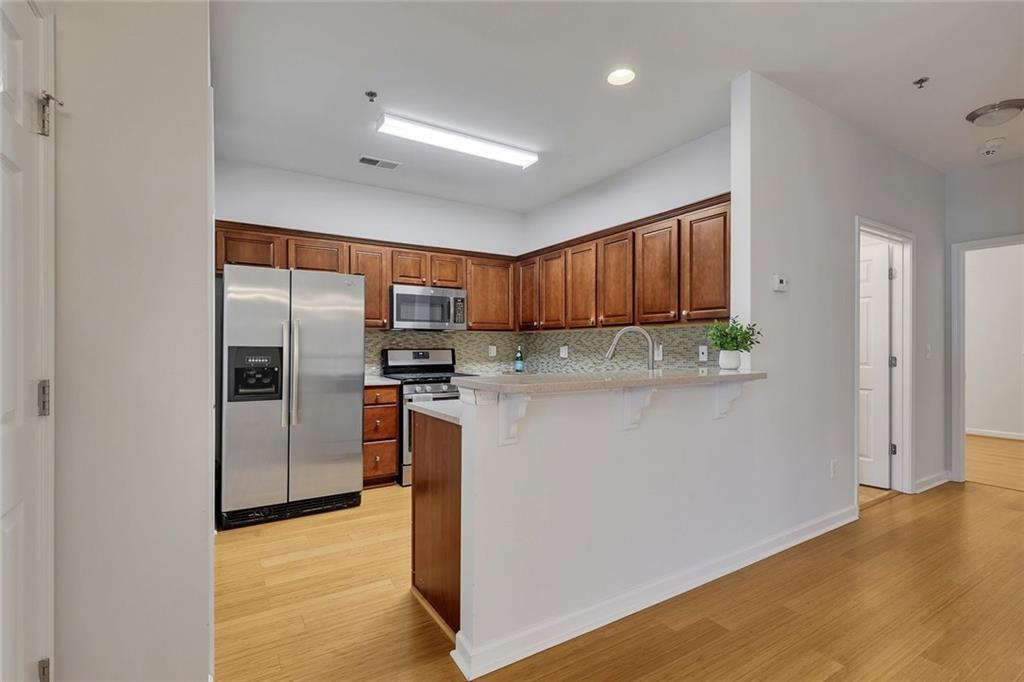 242 Riverstone Place Property Photo 10