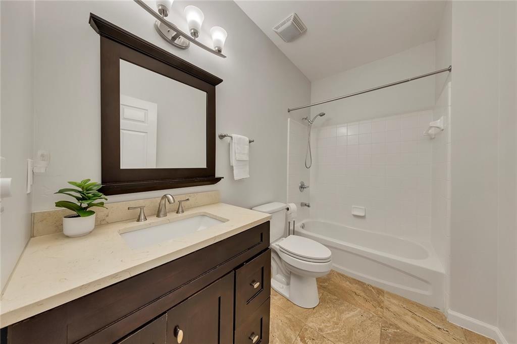 242 Riverstone Place Property Photo 14