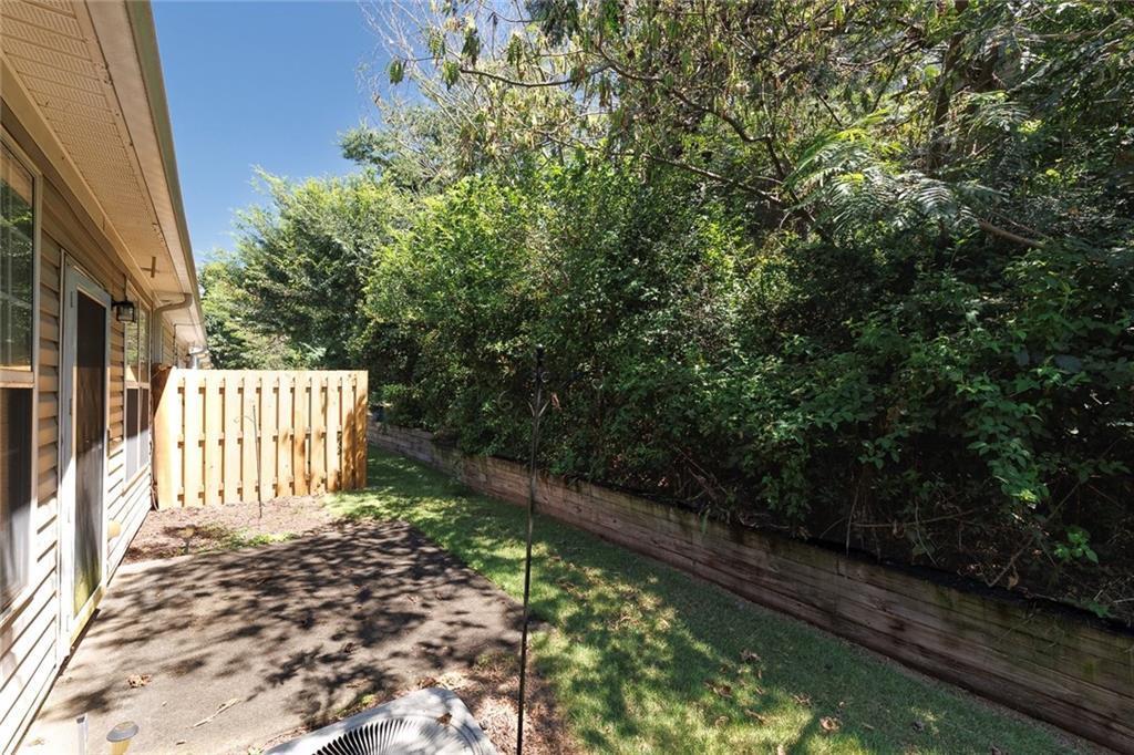 242 Riverstone Place Property Photo 25