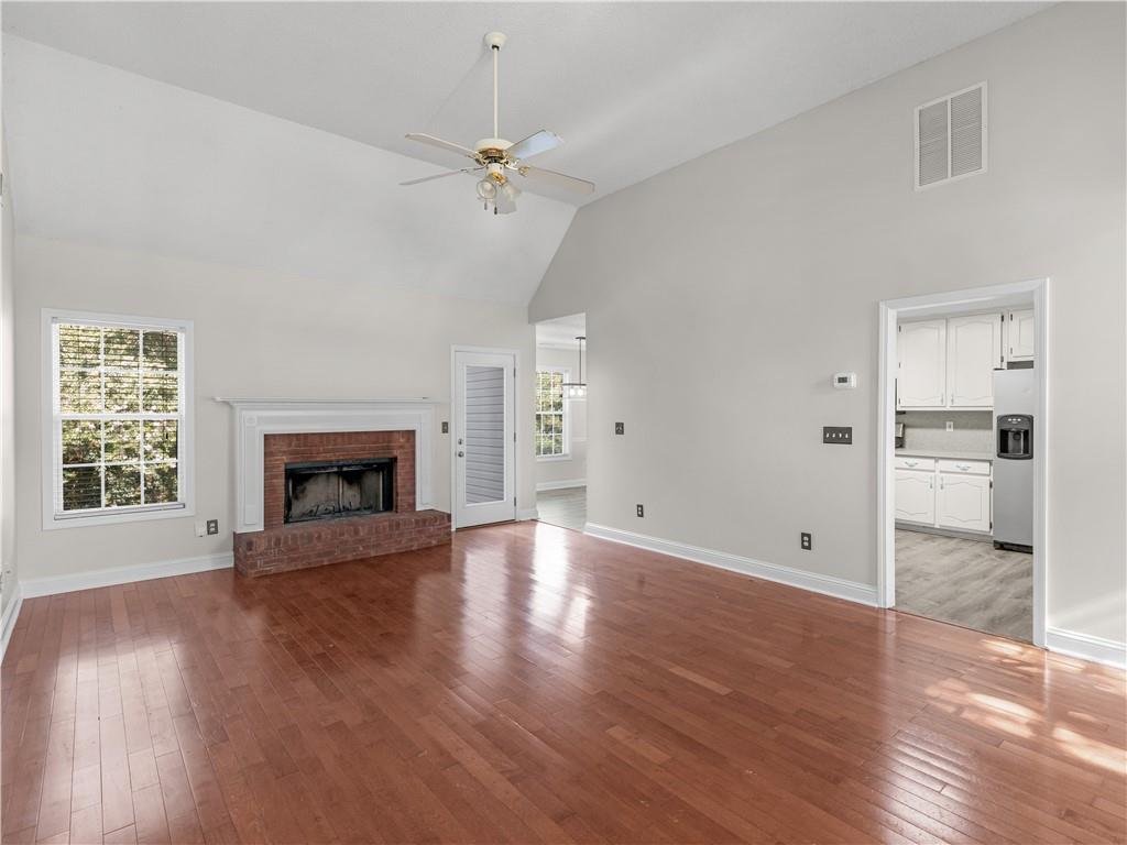 1425 Shingle Way Property Photo 3