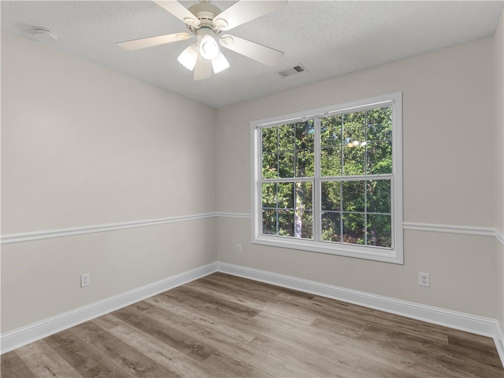 1425 Shingle Way Property Photo 15