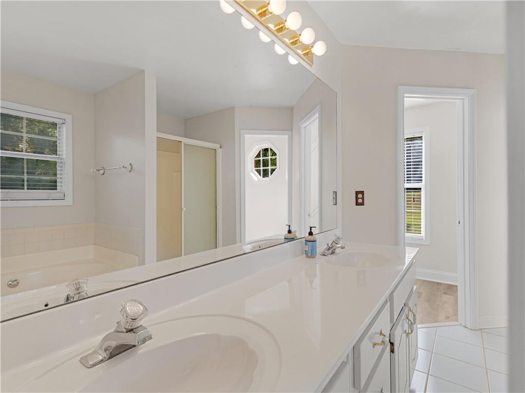 1425 Shingle Way Property Photo 22