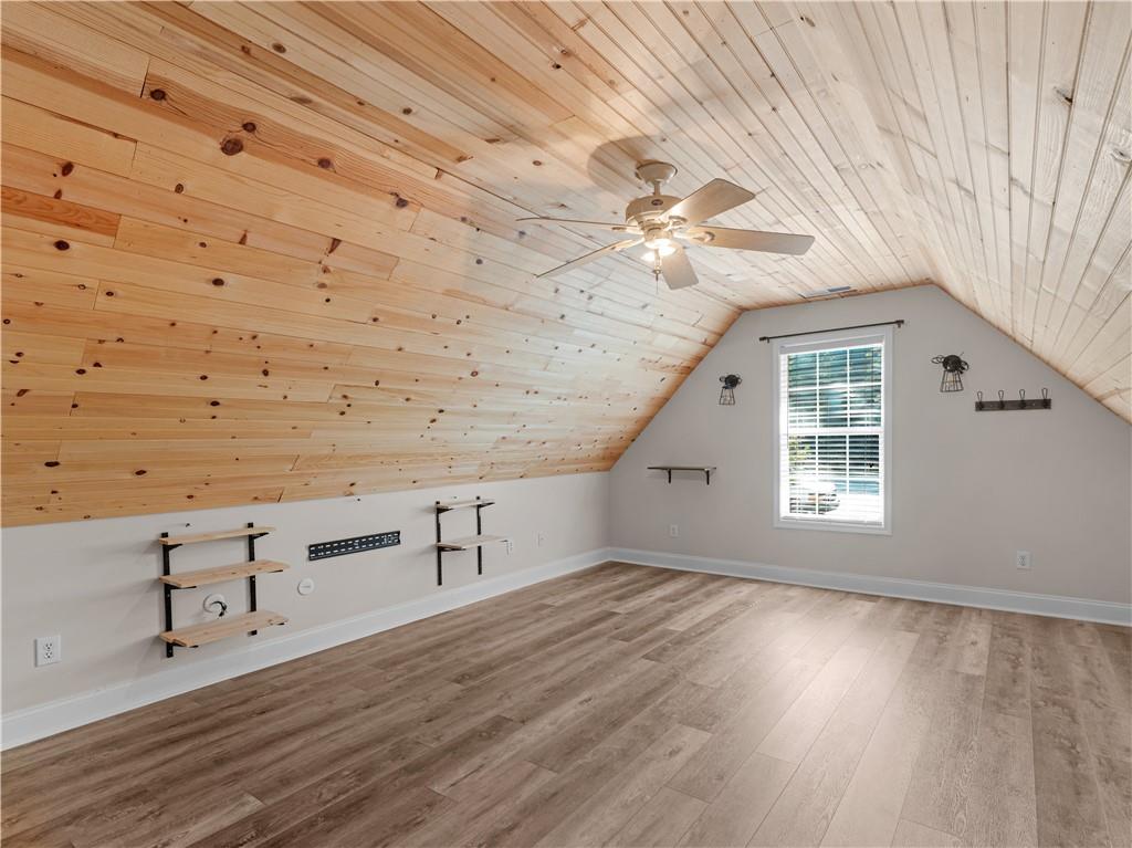 1425 Shingle Way Property Photo 27