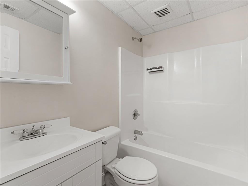 1425 Shingle Way Property Photo 32