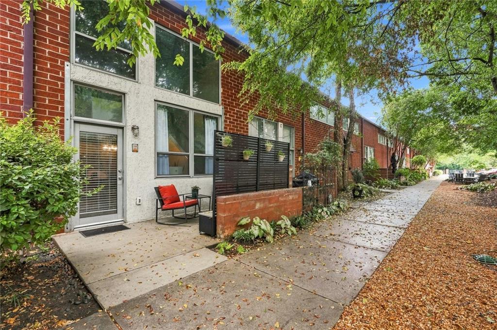 195 Arizona Avenue NE Unit 138 Property Photo 1
