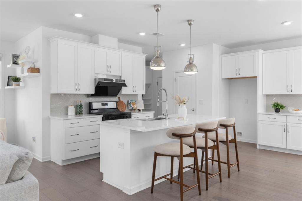 4501 Encore Boulevard Property Photo 5