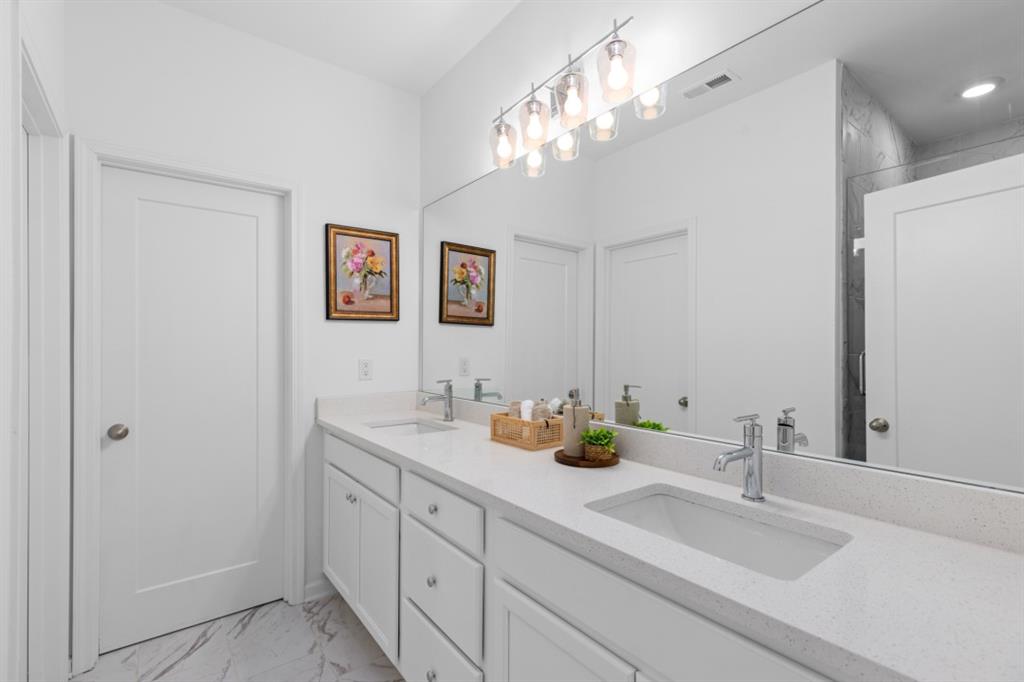 4501 Encore Boulevard Property Photo 9