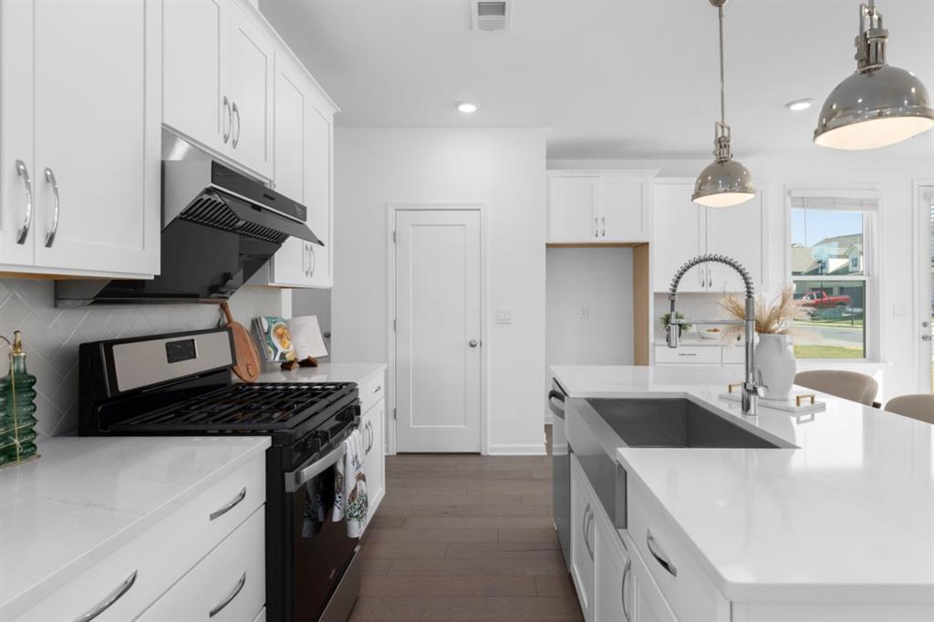 4501 Encore Boulevard Property Photo 21