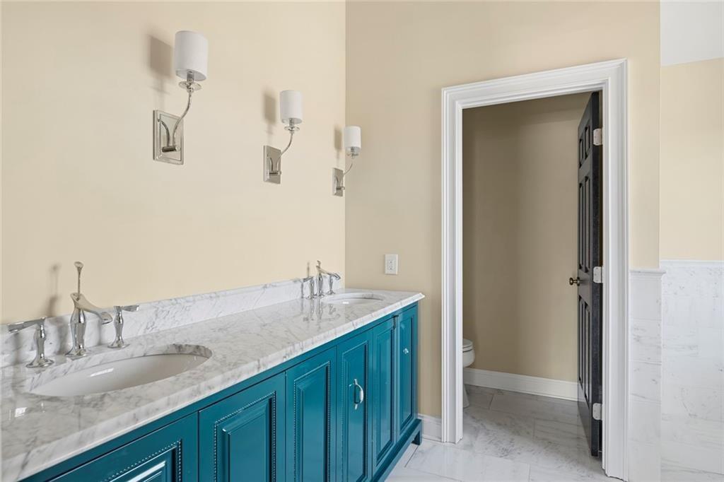 1040 Little River Way Property Photo 32