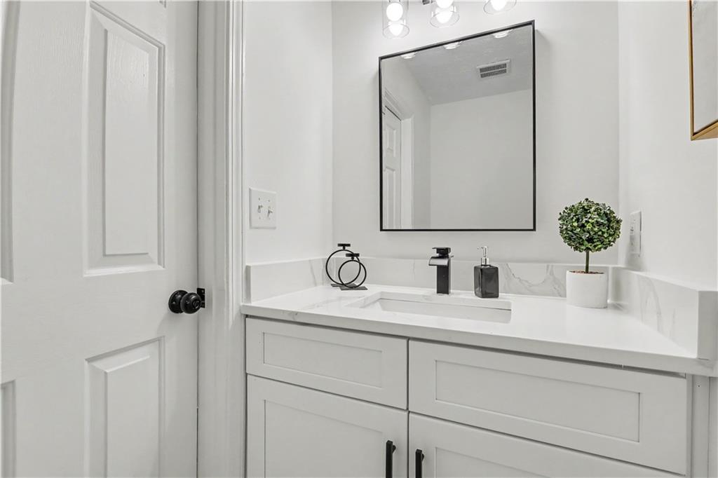 680 Dot Drive Property Photo 12