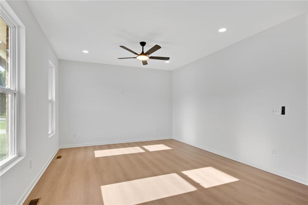 3402 Ashford Loop Property Photo 5
