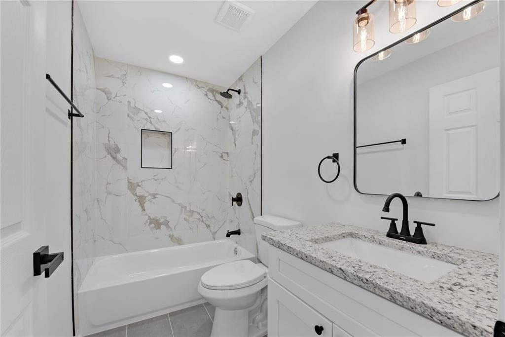 3402 Ashford Loop Property Photo 29
