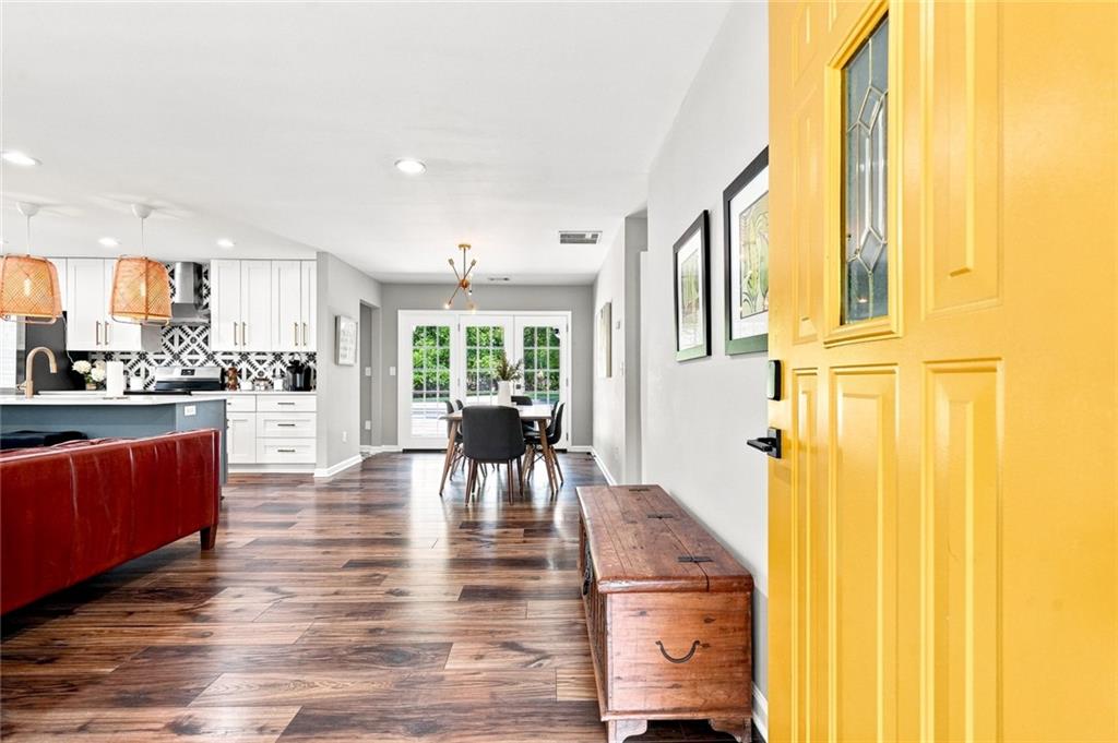 177 Howard Street Ne Property Photo 1