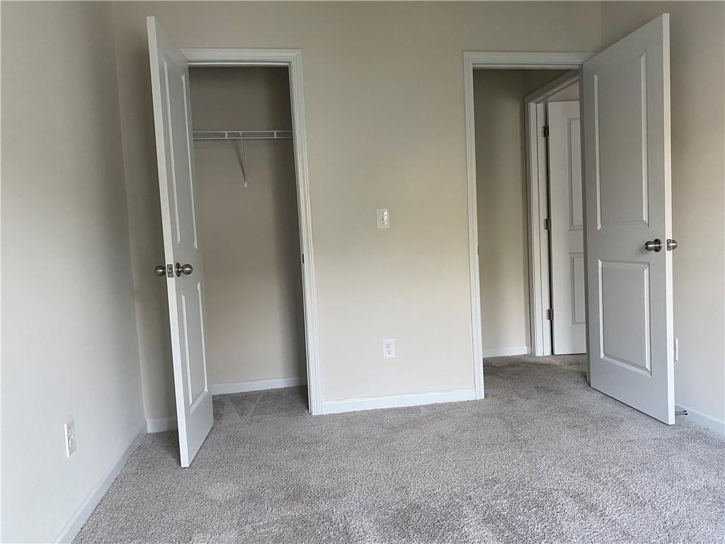 7083 Gladstone Circle Property Photo 7