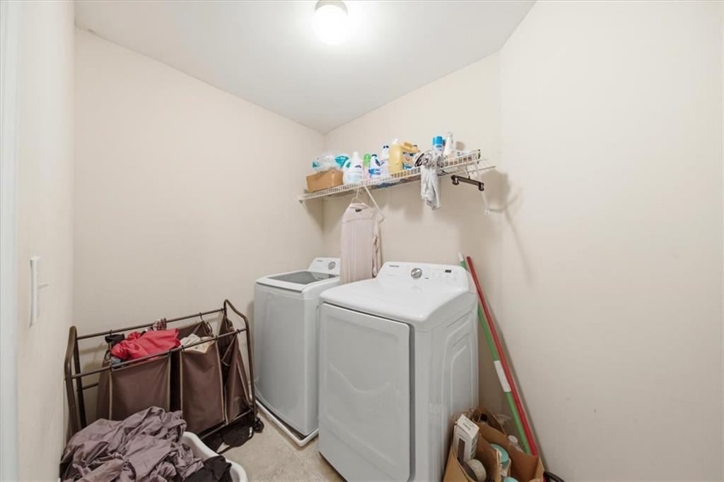 1126 Paramount Drive Property Photo 26