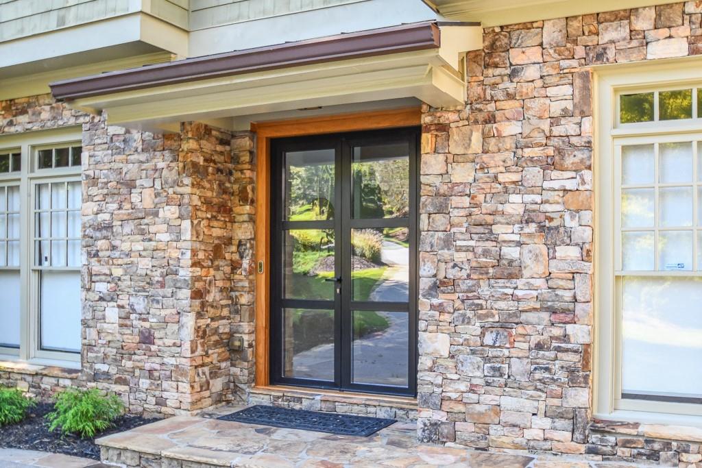 1695 Windsor Cove Property Photo 4