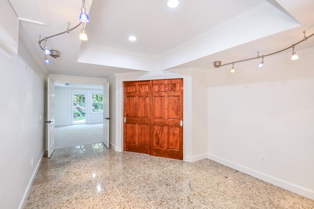 1695 Windsor Cove Property Photo 48