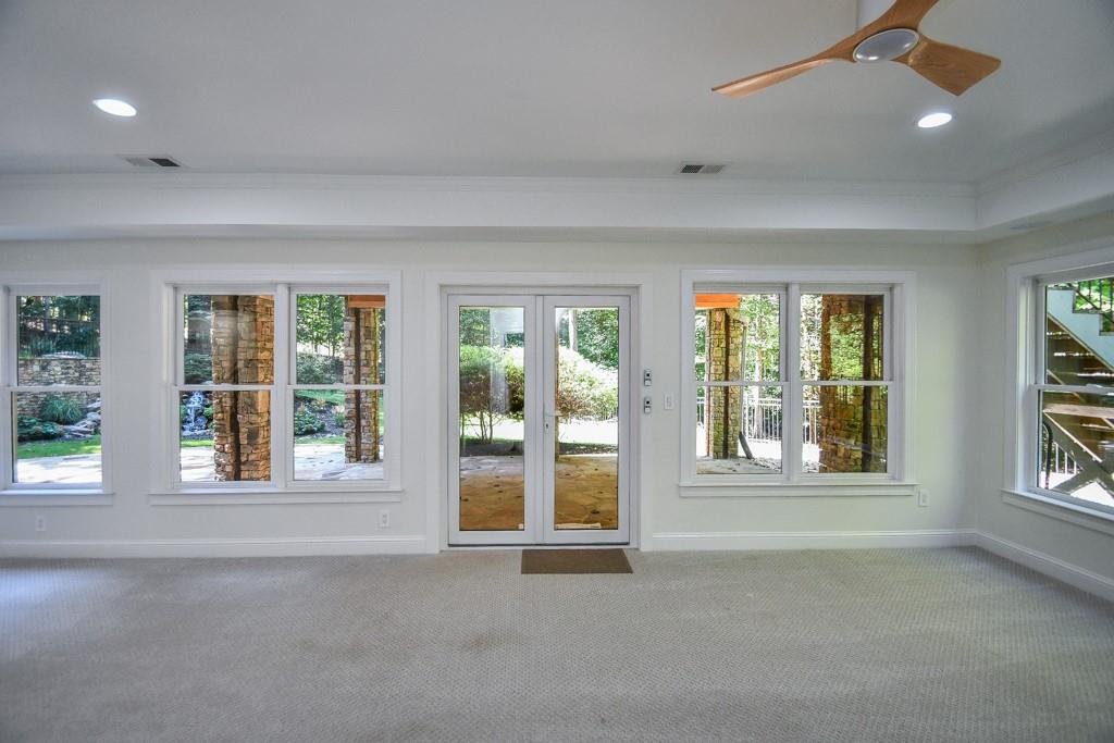 1695 Windsor Cove Property Photo 56