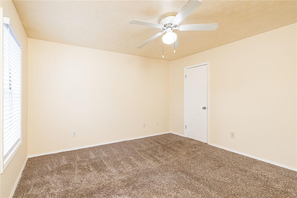 910 Augusta Drive Se Property Photo 31