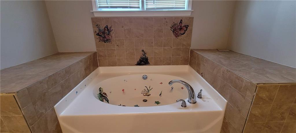 1843 Thomas Pointe Trace Property Photo 32