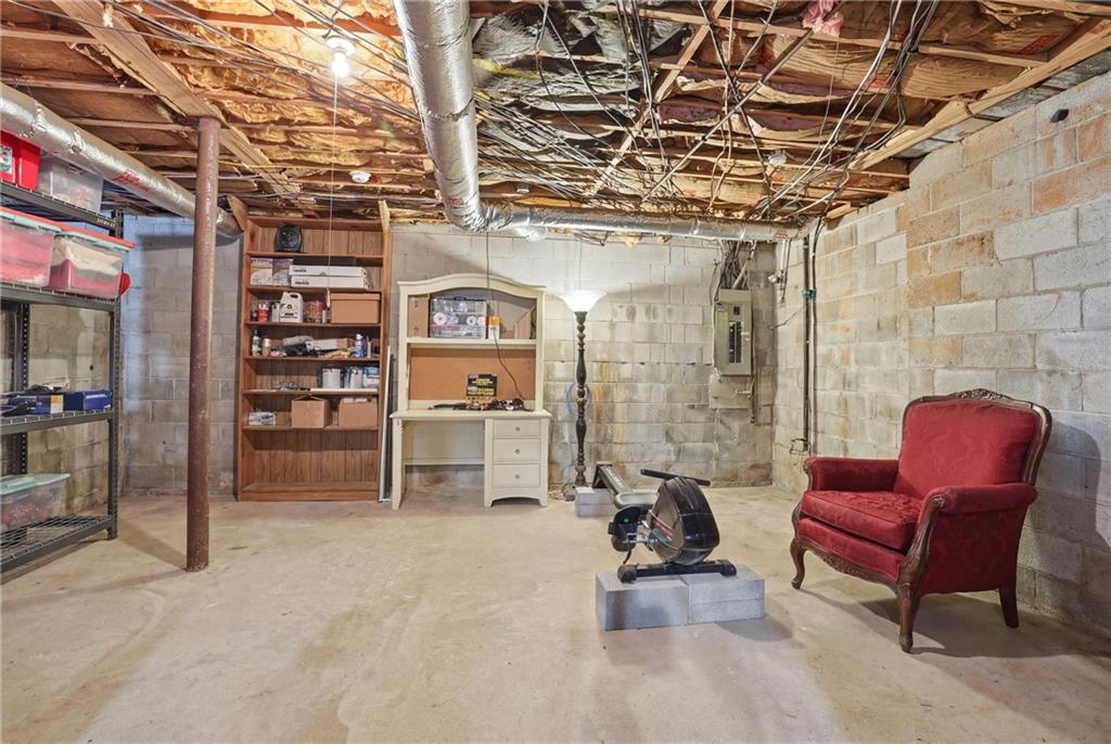 500 Ketron Drive Property Photo 30