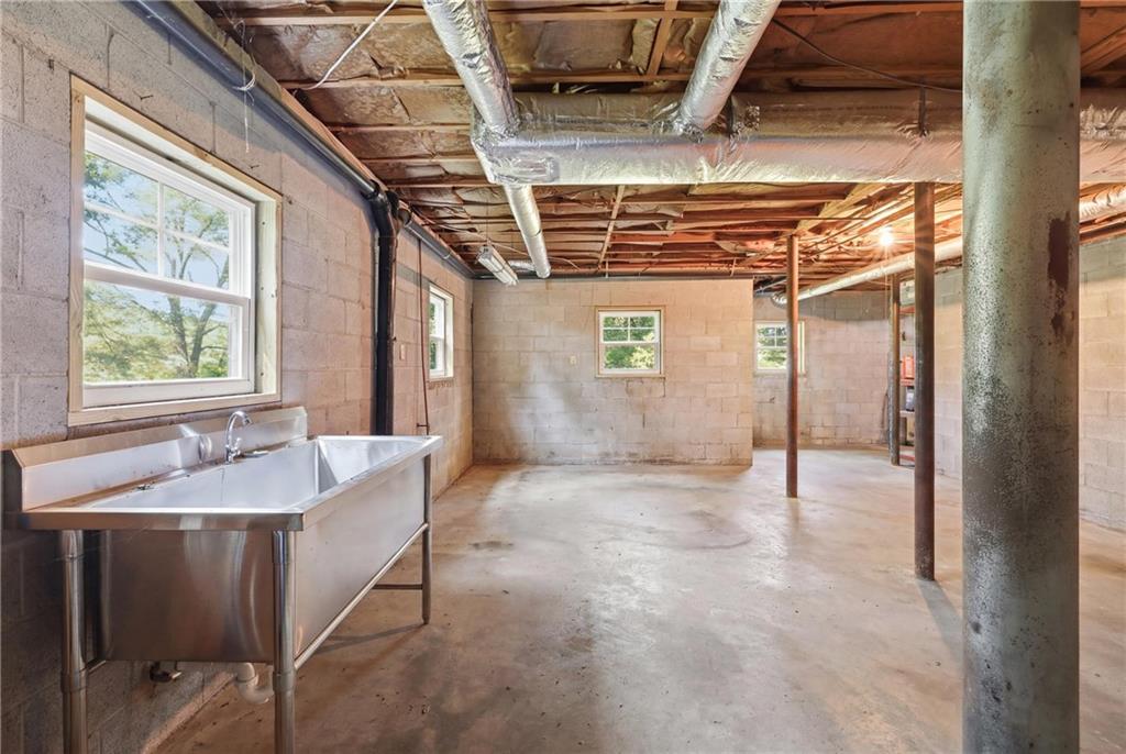500 Ketron Drive Property Photo 35