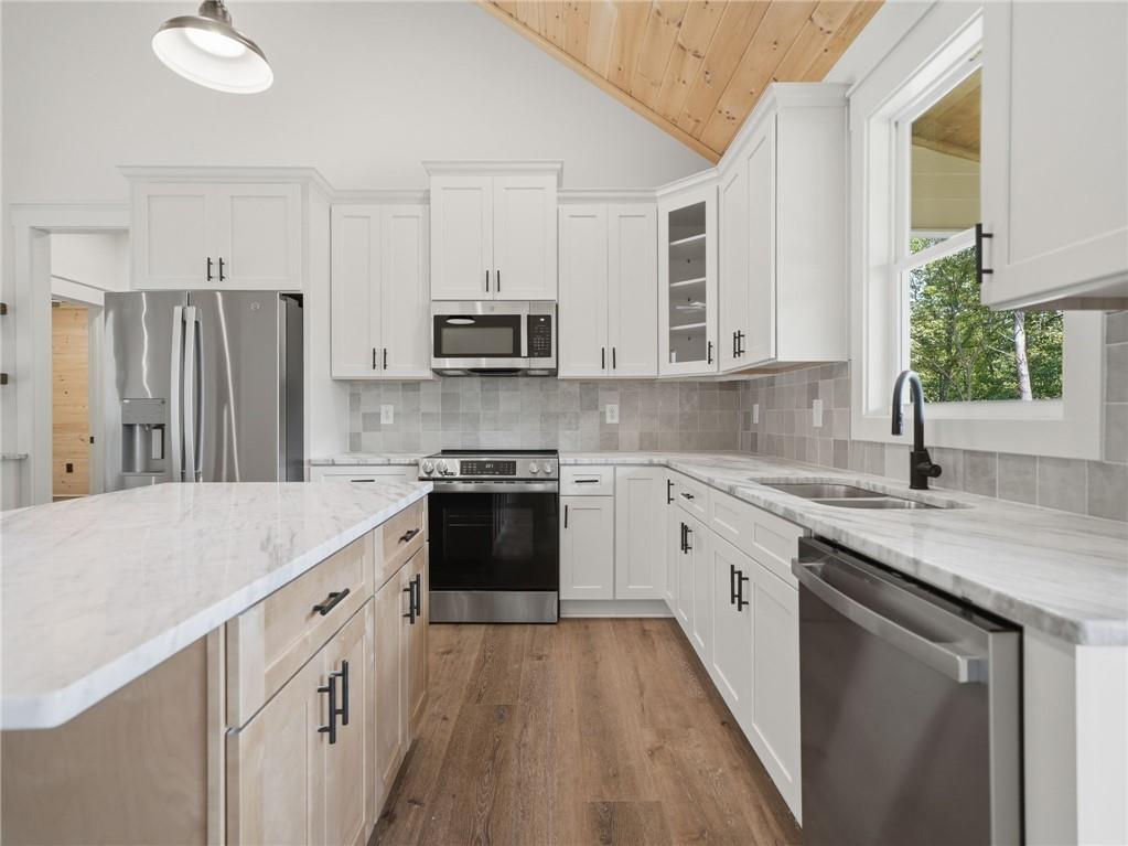 1521b Azure Lane Property Photo 10