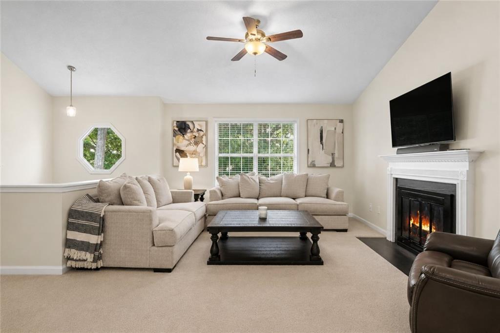 35 Pine Shadows Court Property Photo 1