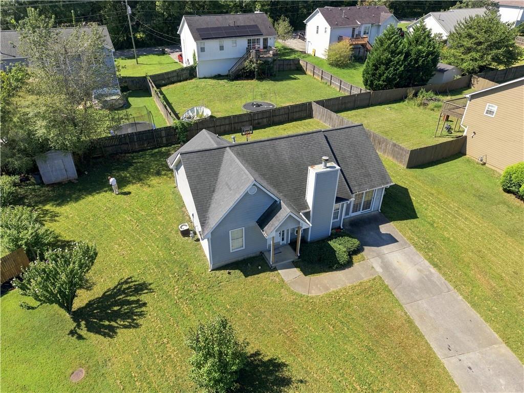 131 Nicole Circle Property Photo 2