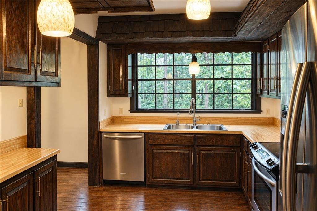 7827825 Property Photo 12