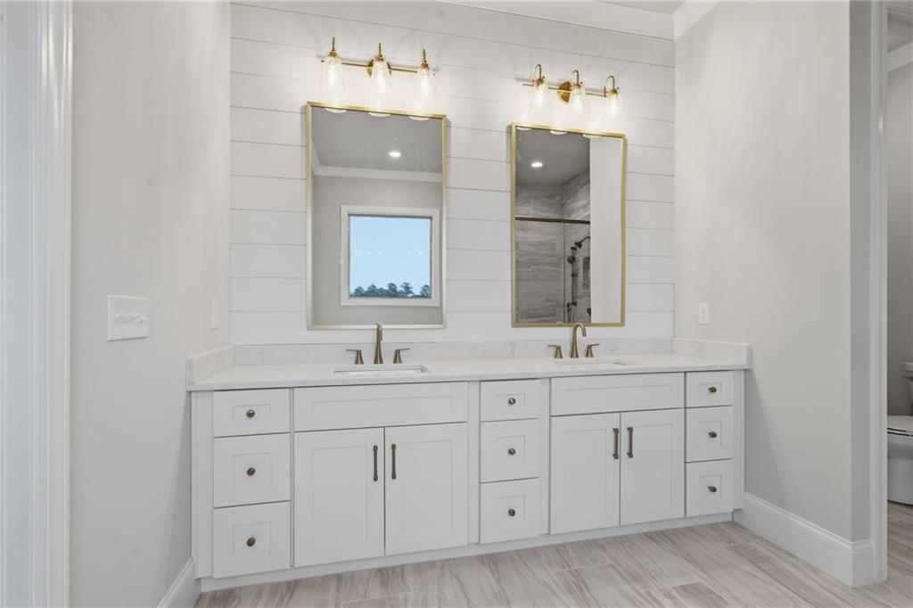 5352 Price Property Photo 40