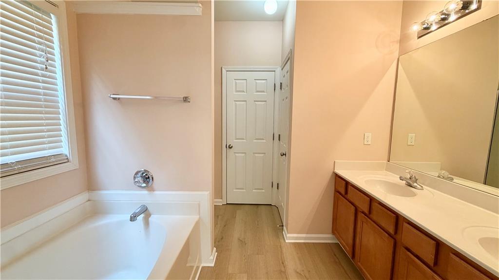 2233 Worrall Hill Dr Property Photo 28
