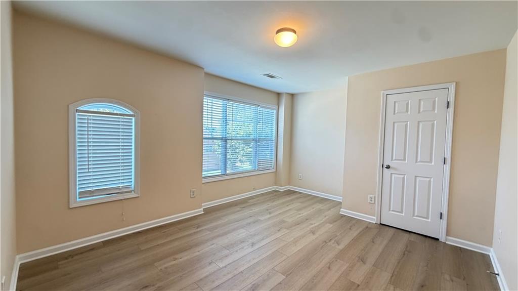 2233 Worrall Hill Dr Property Photo 32