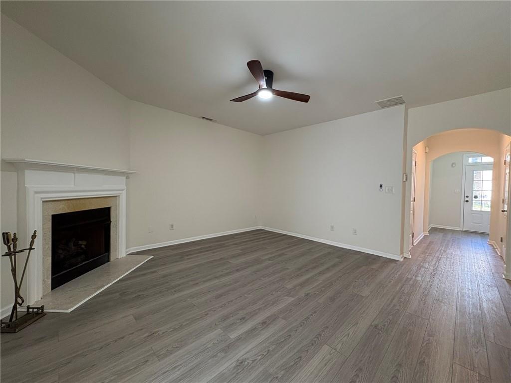 2193 Executive Drive Property Photo 2