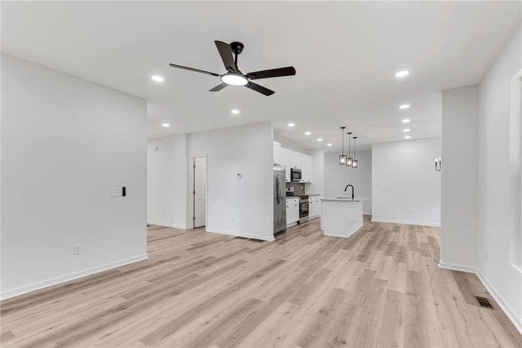 3414 Ashford Loop Property Photo 6