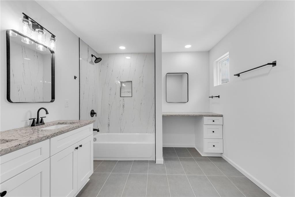 3414 Ashford Loop Property Photo 22