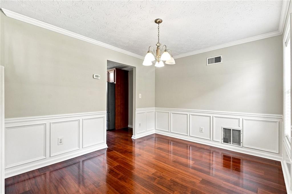 304 Waterfront Drive Property Photo 4