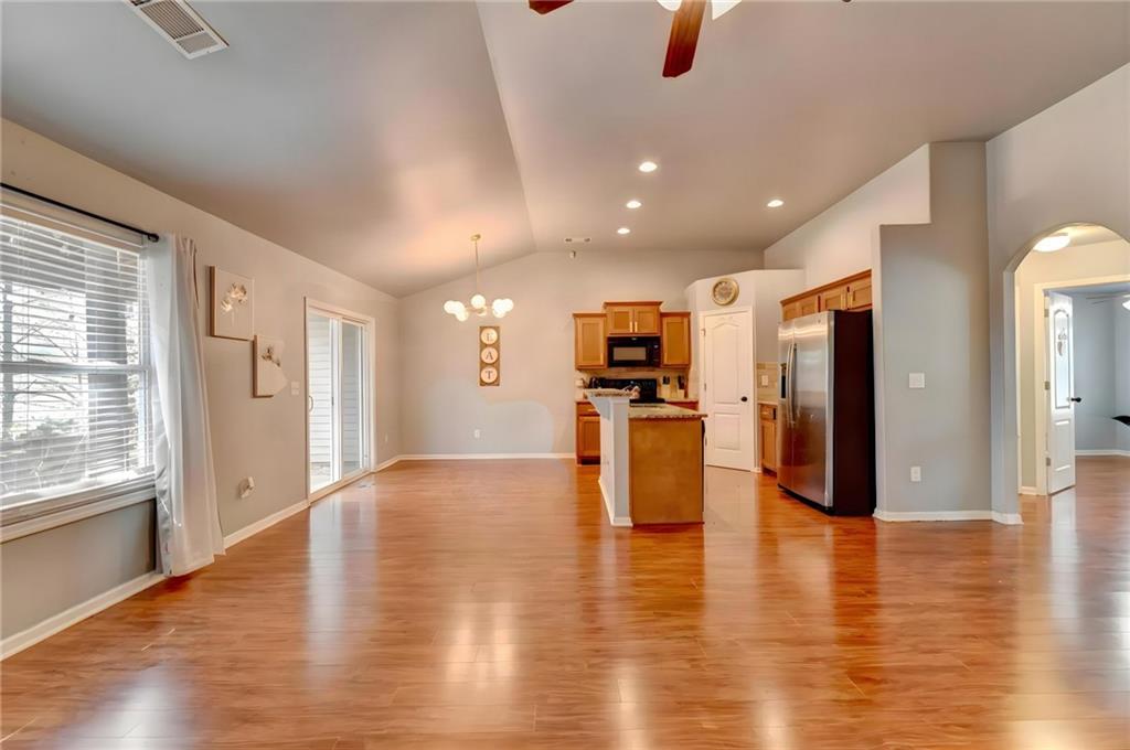 1605 Jessica Lane Property Photo 5