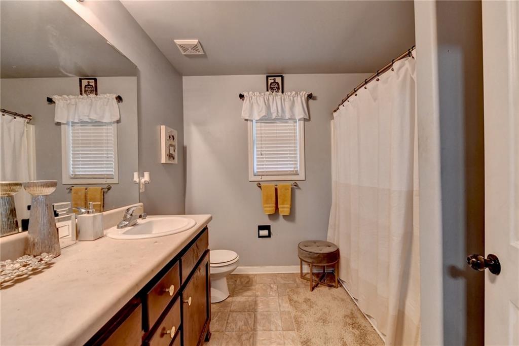 1605 Jessica Lane Property Photo 18