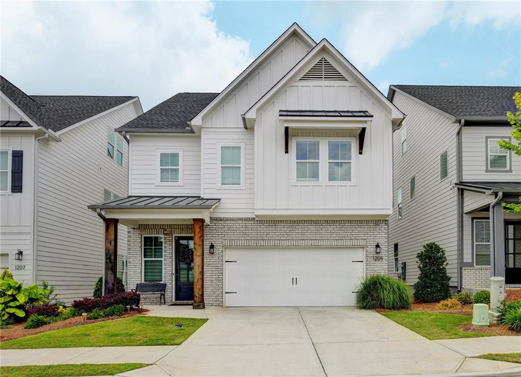 1205 Westshore Drive Property Photo 1