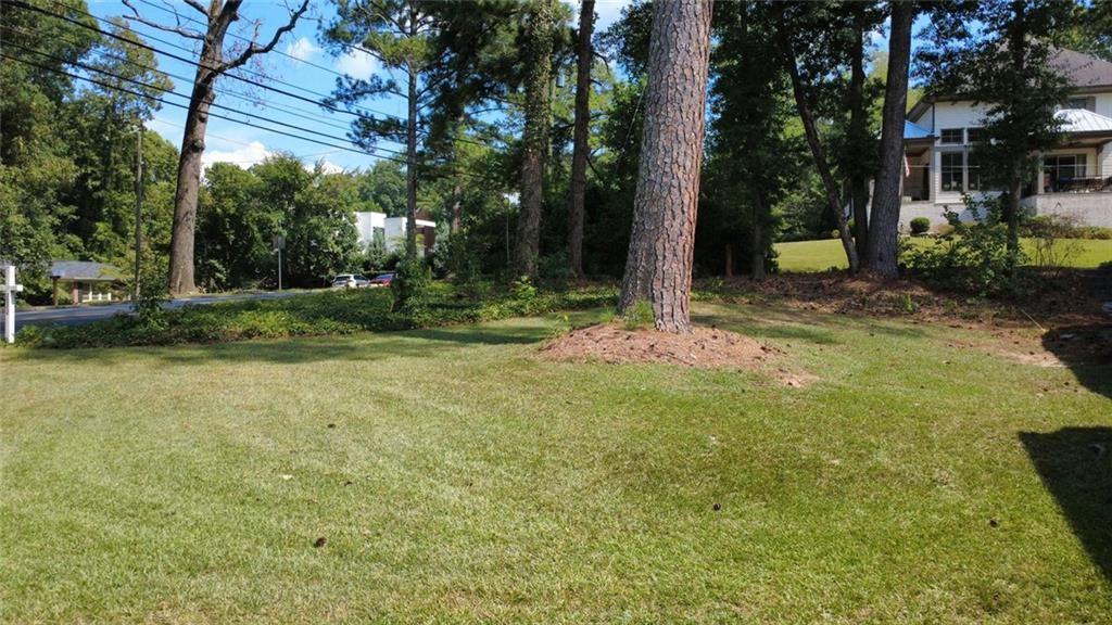 1276 Woods Circle Ne Property Photo 4