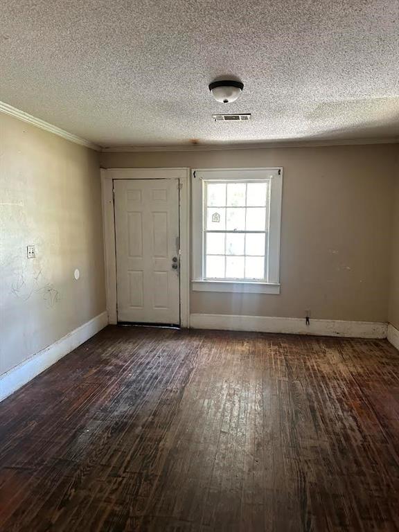 539 Grenada Terrace Property Photo 3