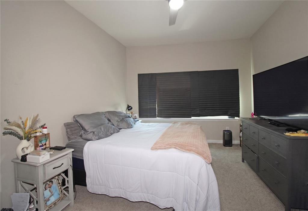 7827944 Property Photo 11