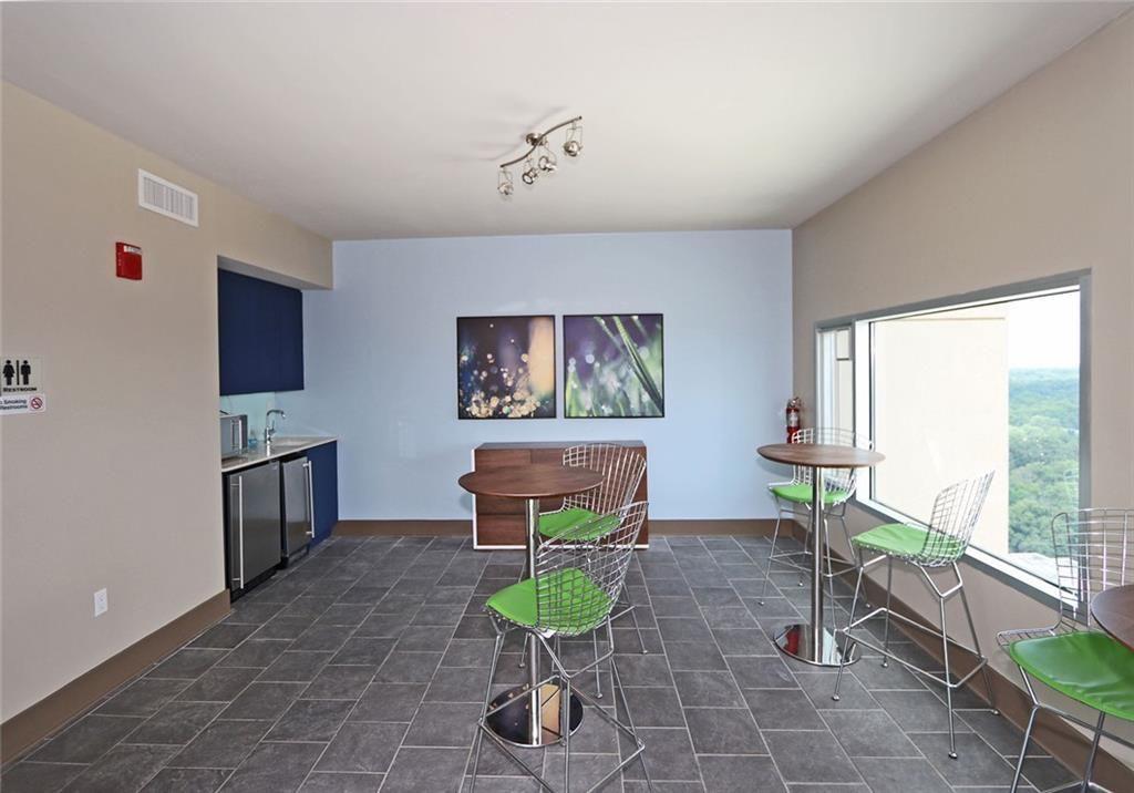 7827944 Property Photo 39